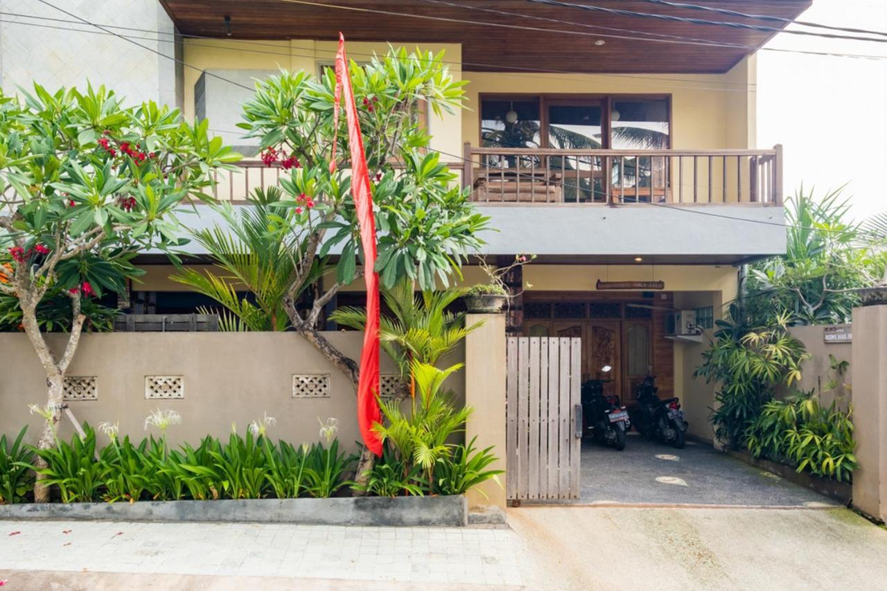 Hotel The Point Surfcamp Bali à Pulukan Extérieur photo