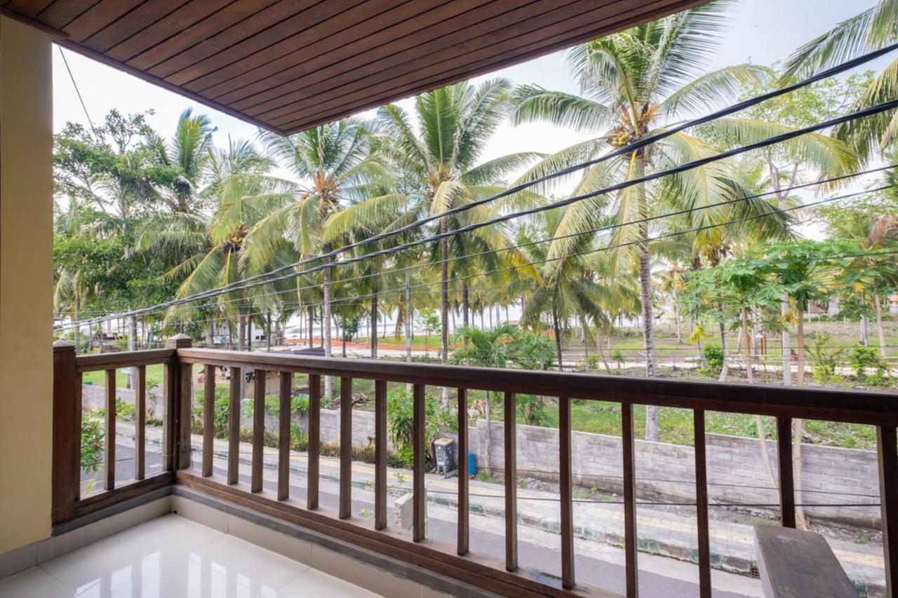 Hotel The Point Surfcamp Bali à Pulukan Extérieur photo