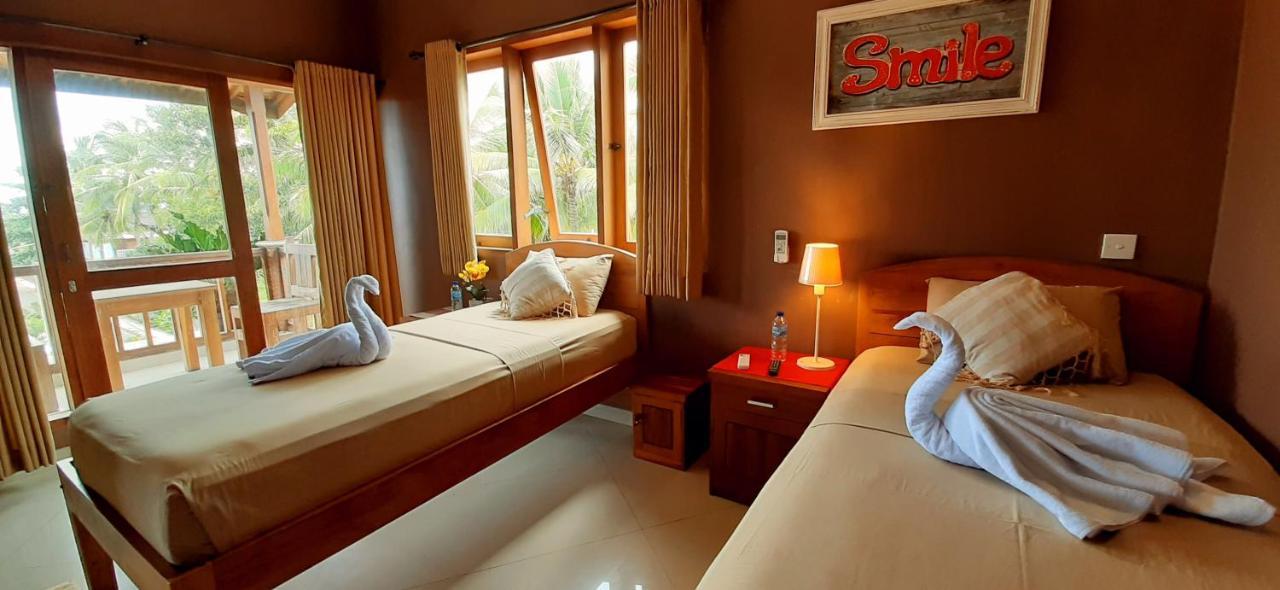 Hotel The Point Surfcamp Bali à Pulukan Extérieur photo